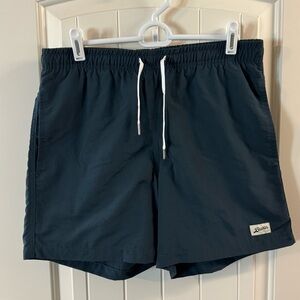 Bather Straight-Leg Mid-Length Recycled Swim Shorts - M